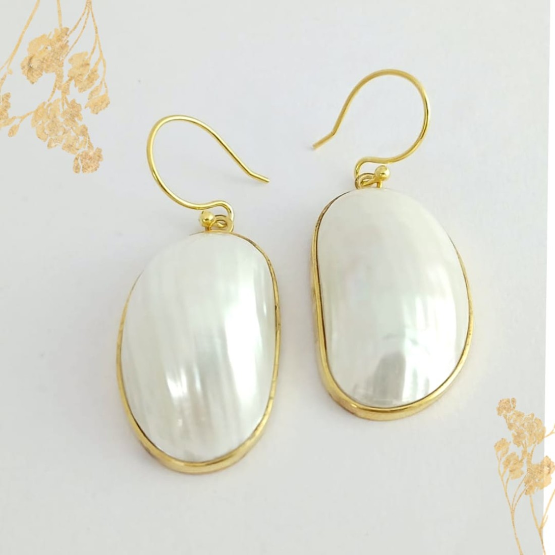 Oval Ivory Shell Silver Earring