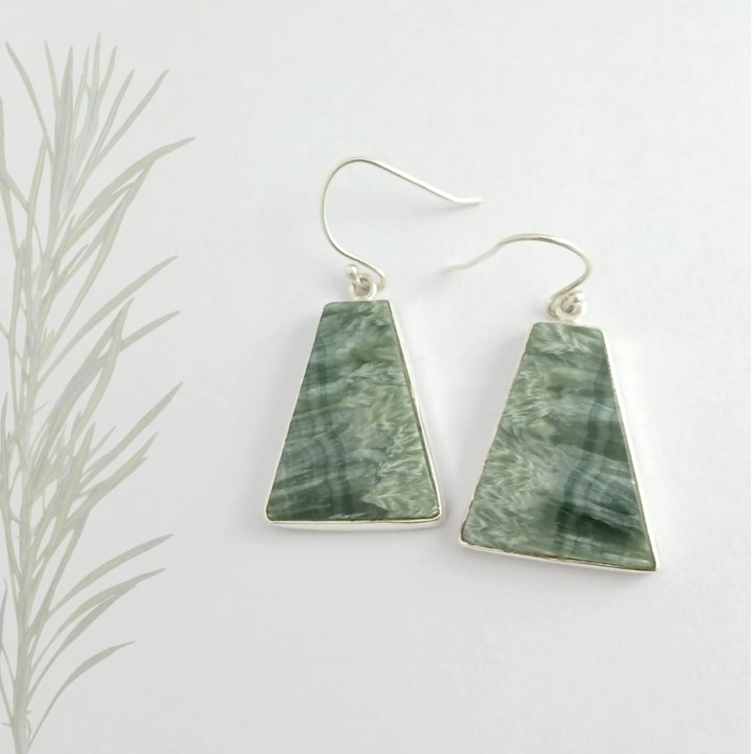 Triangle Bale Green Serpentine  Silver Earring