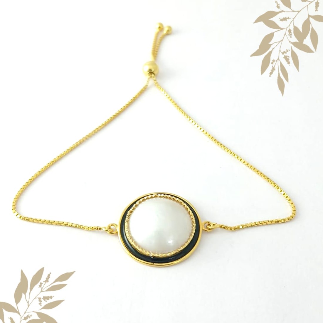 Ivory  Round Shell Silver Bracelet With adjustable Chain.