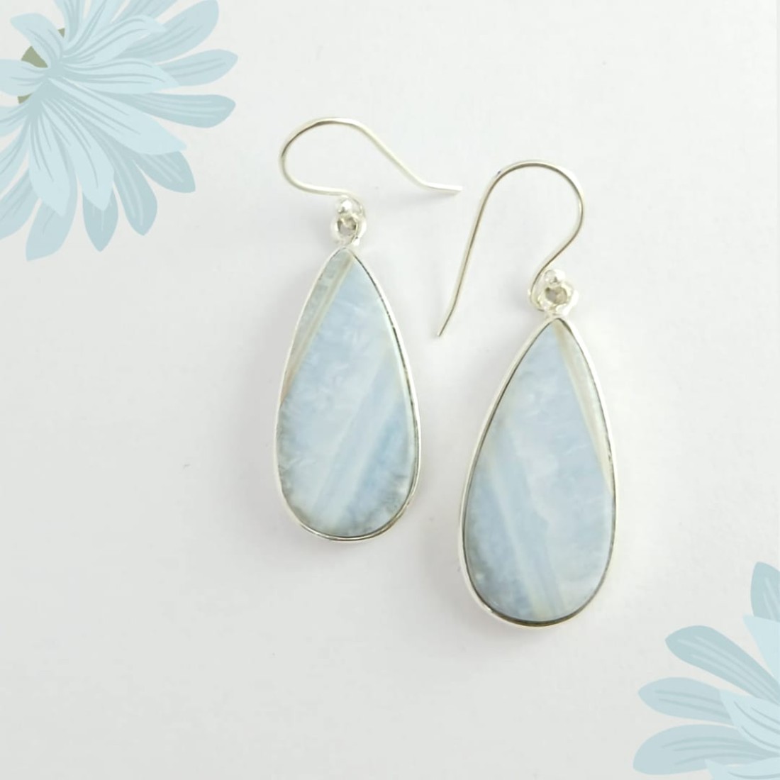 Pear Pastel  Blue Lace Agate Silver Earring