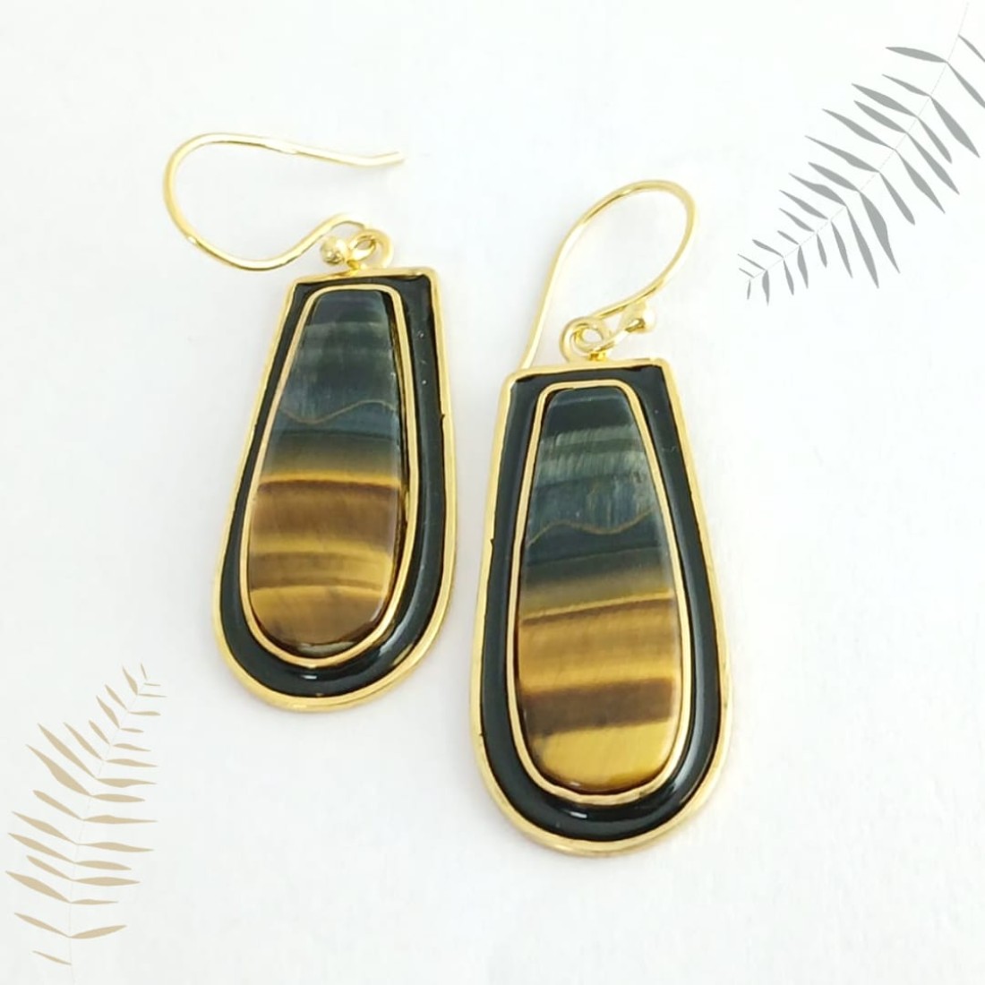 Tiger's Eye Silver Earring With Black Enamel