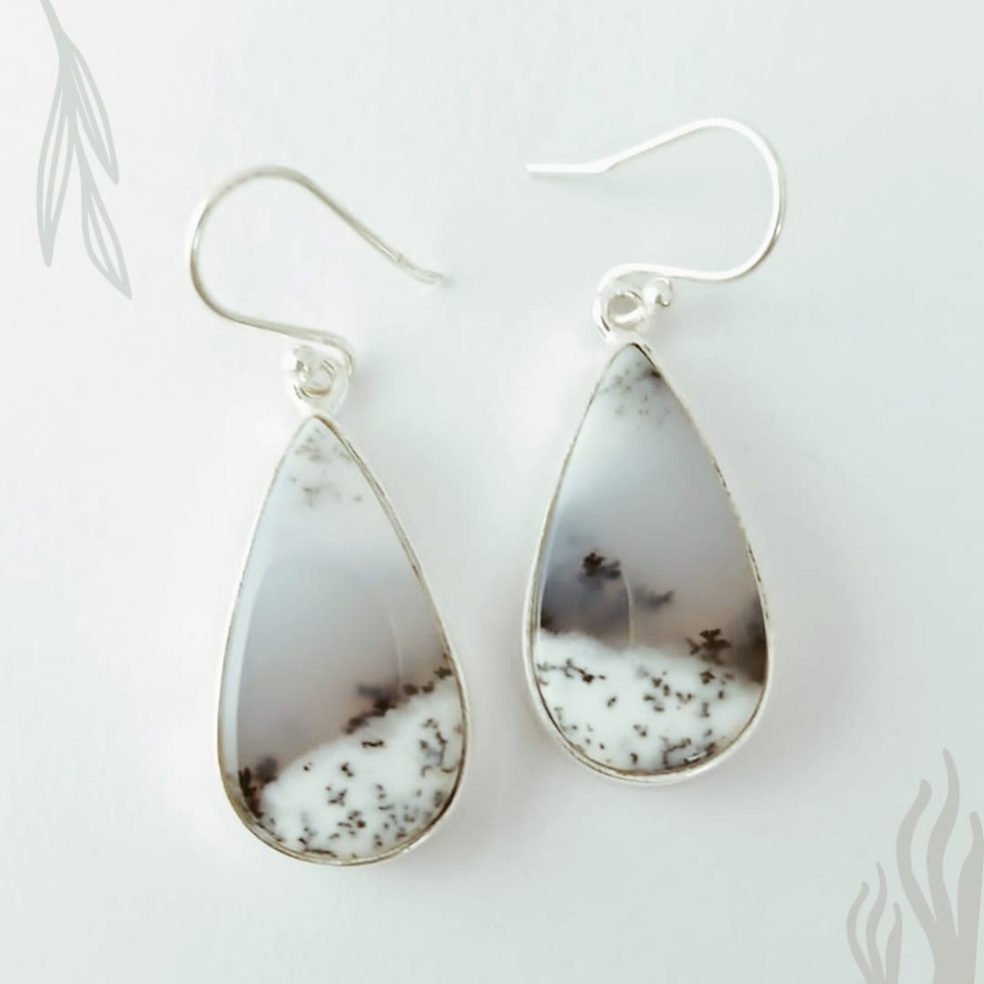 Pear Light Grey Dendritic Agate Silver Earring